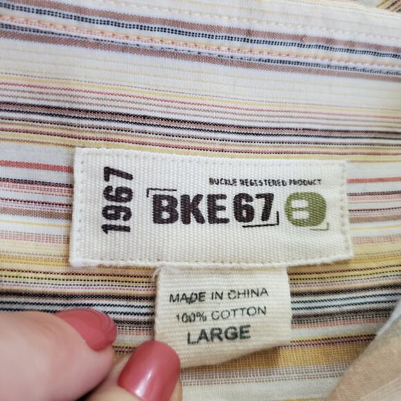 BKE 67 Buckle | Vertical Stripe Button Up Shirt - Picture 5 of 5